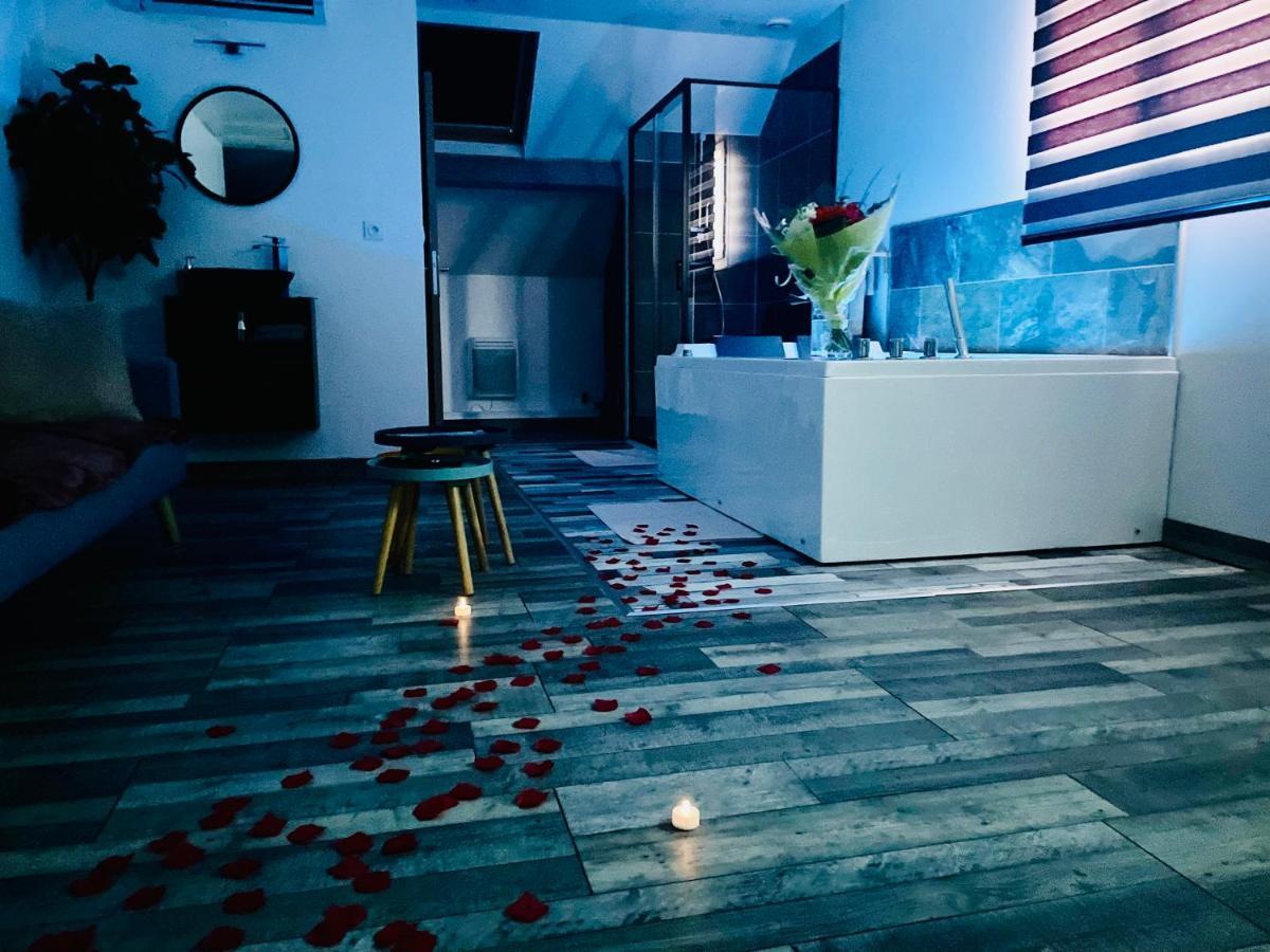 La Bulle De Romance - Love Room Tigy Exteriér fotografie
